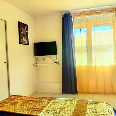 Citizenhouse - Gare 公寓